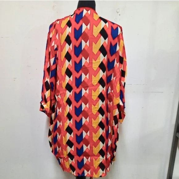 NEW! Curations Printed Topper/Cardigan - Picture 6 of 7